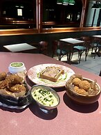 Logis Le Cheval Blanc et Clovis