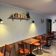 Logis Le Cheval Blanc et Clovis