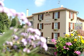 Logis Le Cheval Blanc et Clovis