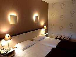 Aux Maisons (Relais du Silence)