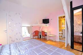 Aux Maisons (Relais du Silence)