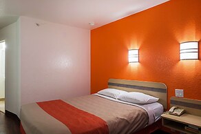 Motel 6 San Antonio, TX - Sea World North