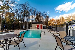Econo Lodge Inn & Suites Cayce I-26 Airport