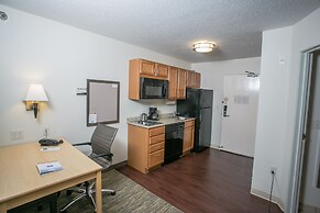 Candlewood Suites Fargo-N. Dakota State University by IHG