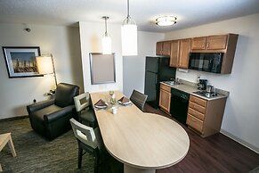 Candlewood Suites Fargo-N. Dakota State University by IHG