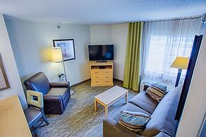 Candlewood Suites Fargo-N. Dakota State University by IHG