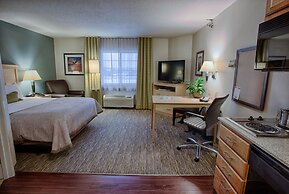 Candlewood Suites Fargo-N. Dakota State University by IHG