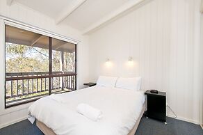 Beacon Point Ocean View Villas