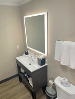 Hotel NoBo Cascade, Tapestry Collection by Hilton