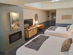 Hotel NoBo Cascade, Tapestry Collection by Hilton