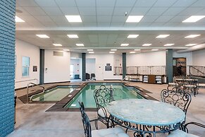 Hotel NoBo Cascade, Tapestry Collection by Hilton