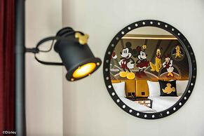 Disney's Hollywood Hotel