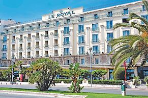 Hôtel Vacances Bleues Le Royal
