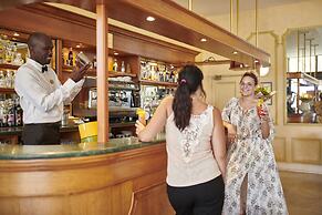 Hôtel Vacances Bleues Le Royal