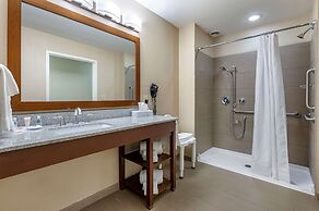 Comfort Inn & Suites Northern Kentucky