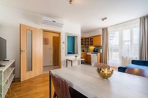 EA ApartHotel Melantrich