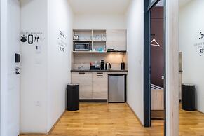 EA ApartHotel Melantrich