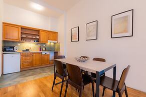 EA ApartHotel Melantrich