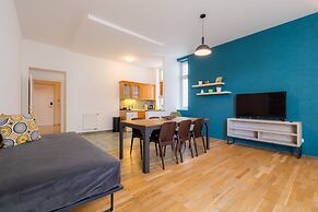 EA ApartHotel Melantrich