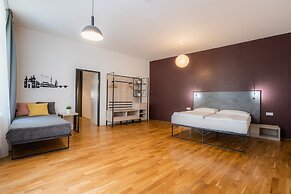 EA ApartHotel Melantrich