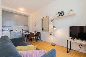 EA ApartHotel Melantrich