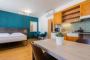 EA ApartHotel Melantrich