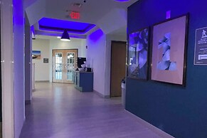 Comfort Suites Near Seaworld