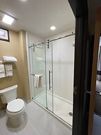 Comfort Suites Near Seaworld