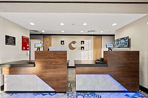 Comfort Suites Airport