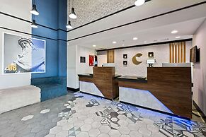 Comfort Suites Airport