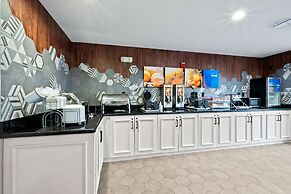 Comfort Suites Airport