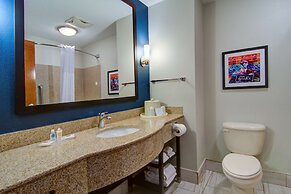 Comfort Suites Airport