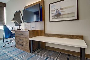 Comfort Suites Airport