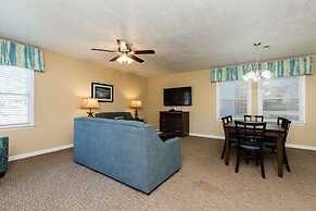 Country Club Villas