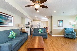 Country Club Villas