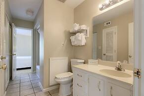 Country Club Villas