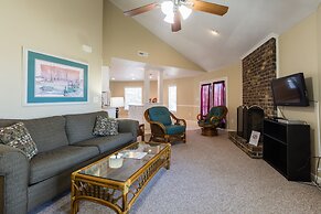 Country Club Villas