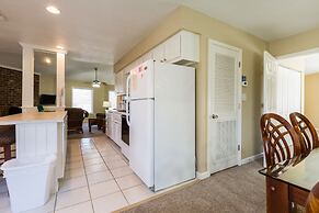 Country Club Villas