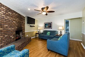 Country Club Villas