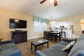 Country Club Villas