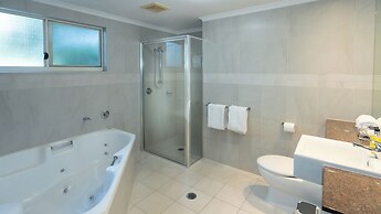 Waters Edge Apartment