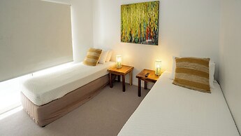 Waters Edge Apartment