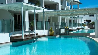 Waters Edge Apartment