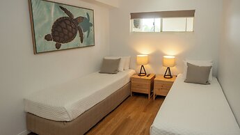 Waters Edge Apartment