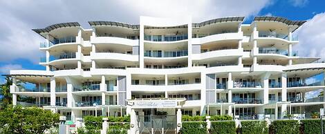 Waters Edge Apartment