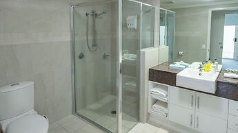 Waters Edge Apartment