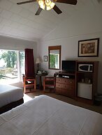 Hickory Grove Motor Inn