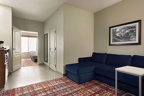 La Quinta Inn & Suites by Wyndham Oxford - Anniston