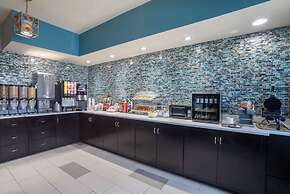 La Quinta Inn & Suites by Wyndham Oxford - Anniston