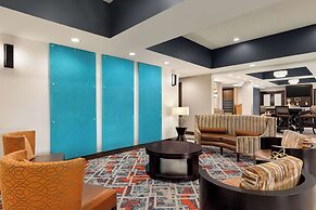 La Quinta Inn & Suites by Wyndham Oxford - Anniston